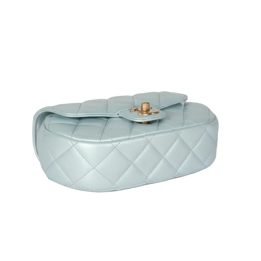 Chanel Iridescent Bag Light Clue 24 C cruise collection top handle